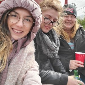 Meet your Posher, Jessy 🙃